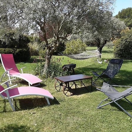 L'Eolyre Bed & Breakfast La Motte-d'Aigues Exterior photo